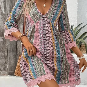 Claire | Elegantes Kleid mit V-Ausschnitt für Frauen mit Spitzenrand